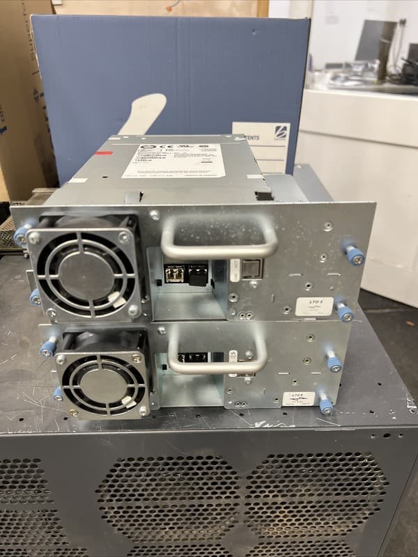 HP Ultrium LTO5 Tape Drive - Model BRSLA-0901-DC / AQ273B#103