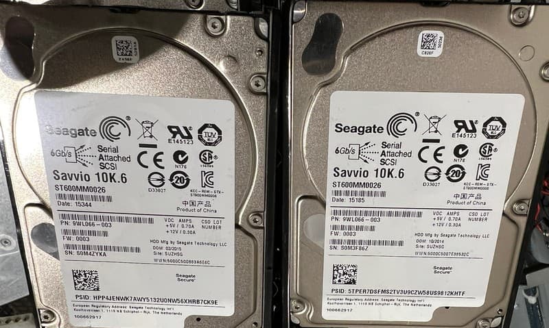 job lot 12 x Seagate Savvio 600GB 10K SAS hard drive ST600MM0026