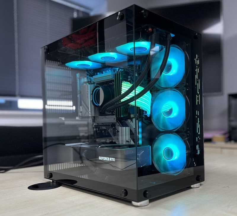 Ultimate RTX Gaming PC Core i9 12900KF , RTX 5070 12GB, 32GB DDR5, 2TB NVME SSD